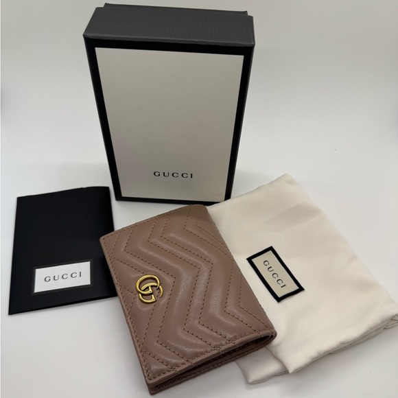 Gucci Handbags - Gucci GG Marmont Card Case Wallet Porcelain Rose